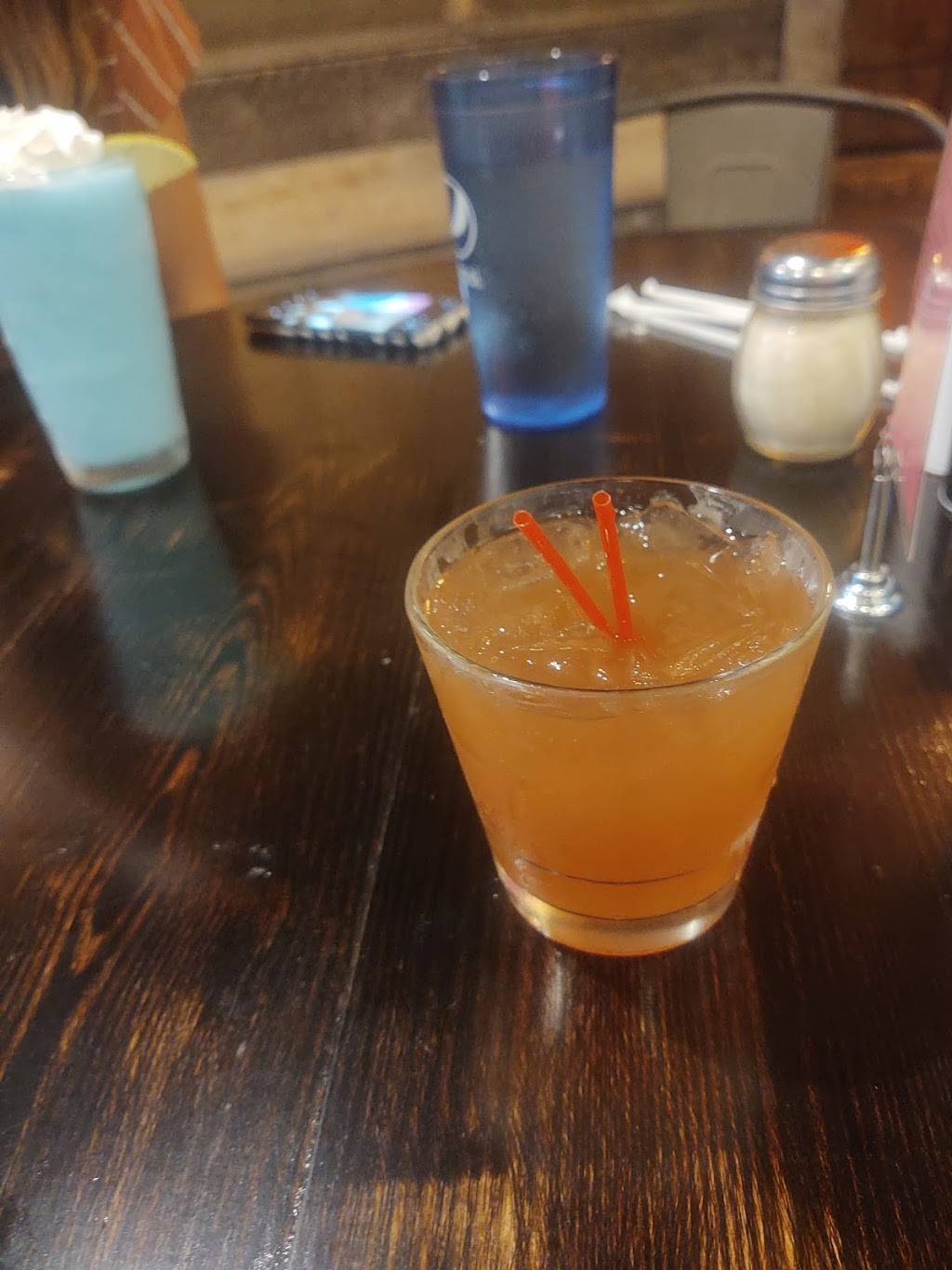 Olde Towne Tavern | restaurant | 108 N Main St, Tuscarawas, OH 44682, USA | 7402297221 OR +1 740-229-7221