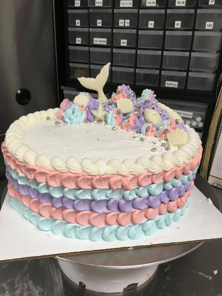 Dunkin / Baskin-Robbins | restaurant | 214 W Bandera Rd, Boerne, TX 78006, USA | 8303312251 OR +1 830-331-2251