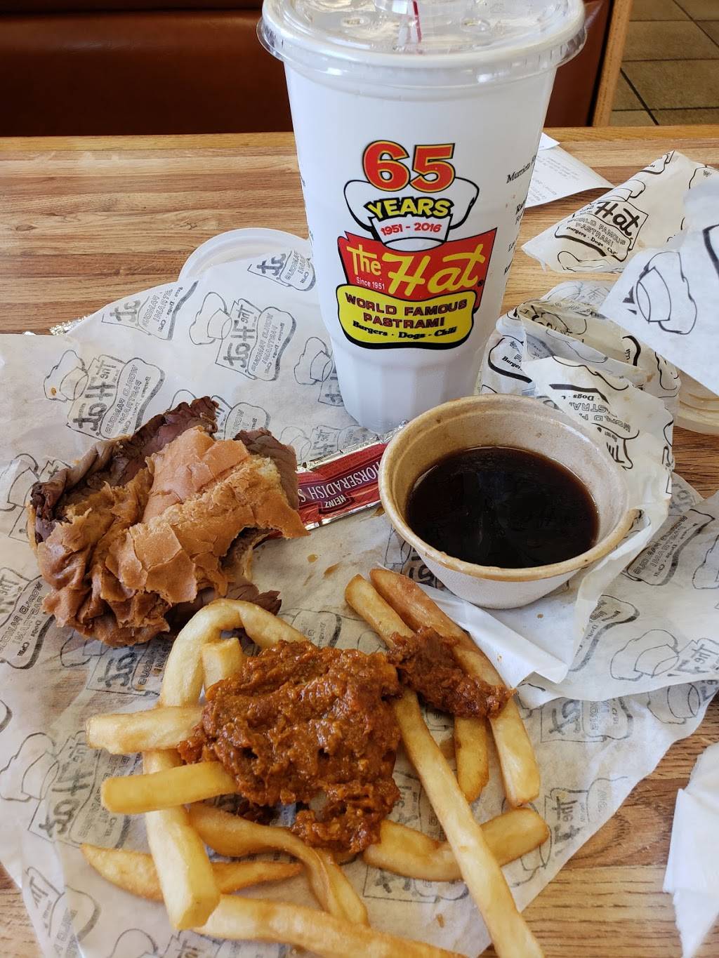 The Hat | restaurant | 491 N Lake Ave, Pasadena, CA 91101, USA | 6264491844 OR +1 626-449-1844