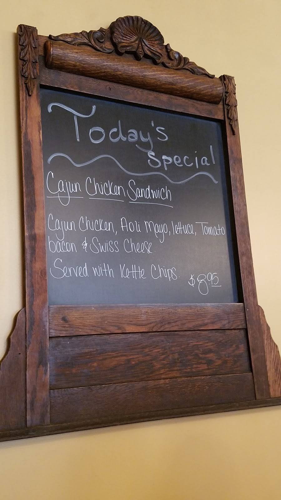 Chatham Public House | restaurant | 33 Main St, Chatham, VA 24531, USA | 4344332622 OR +1 434-433-2622