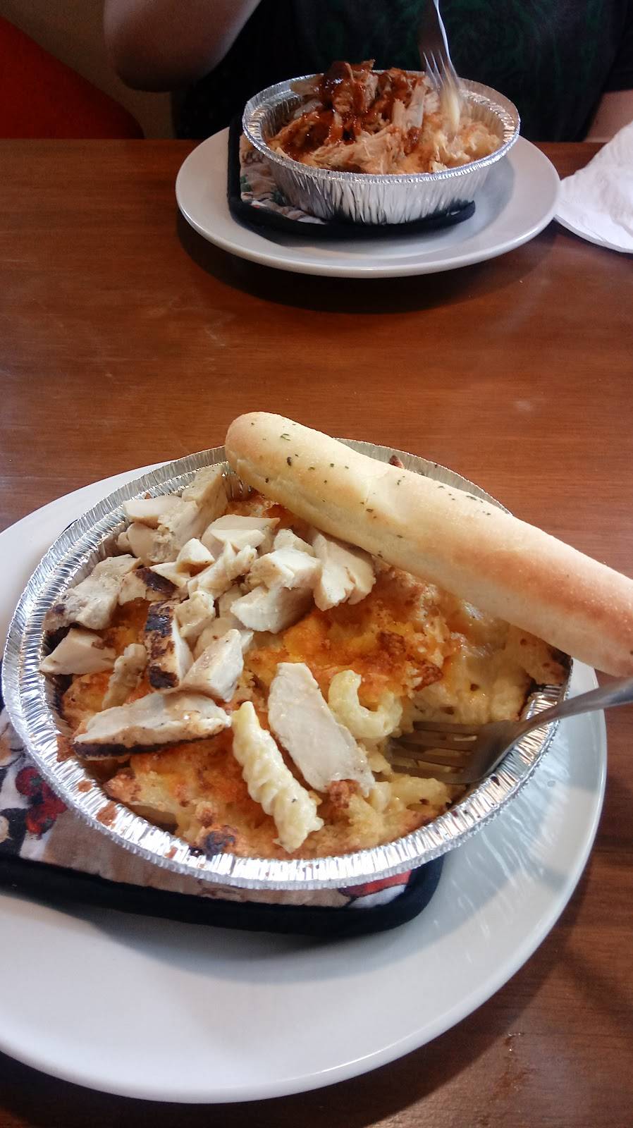 Elm Street Diner | restaurant | 832 Elm St, Youngstown, OH 44505, USA | 2342289434 OR +1 234-228-9434