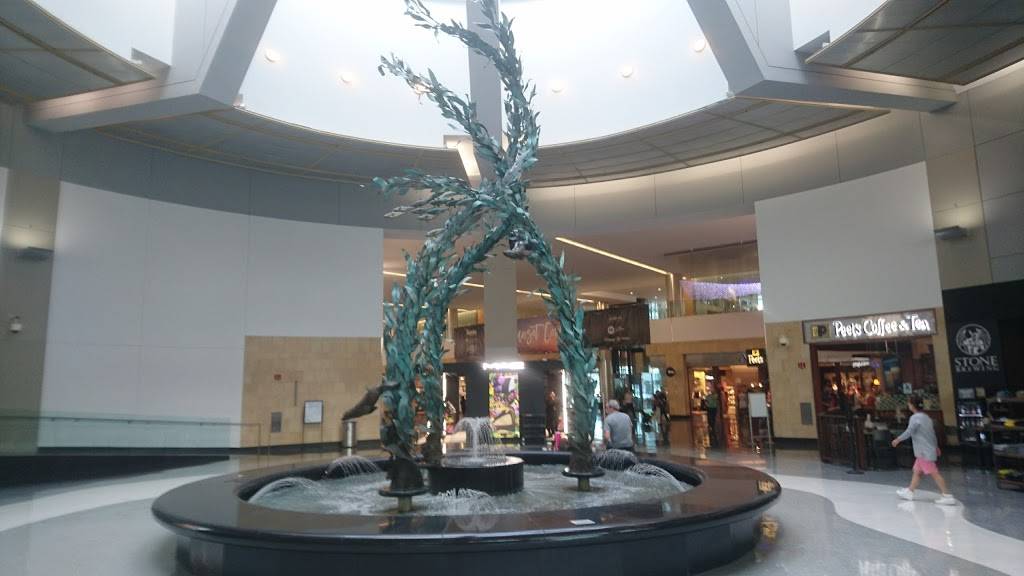 PGA TOUR Grill | restaurant | 3225 N Harbor Dr, San Diego, CA 92101, USA | 6194002404 OR +1 619-400-2404