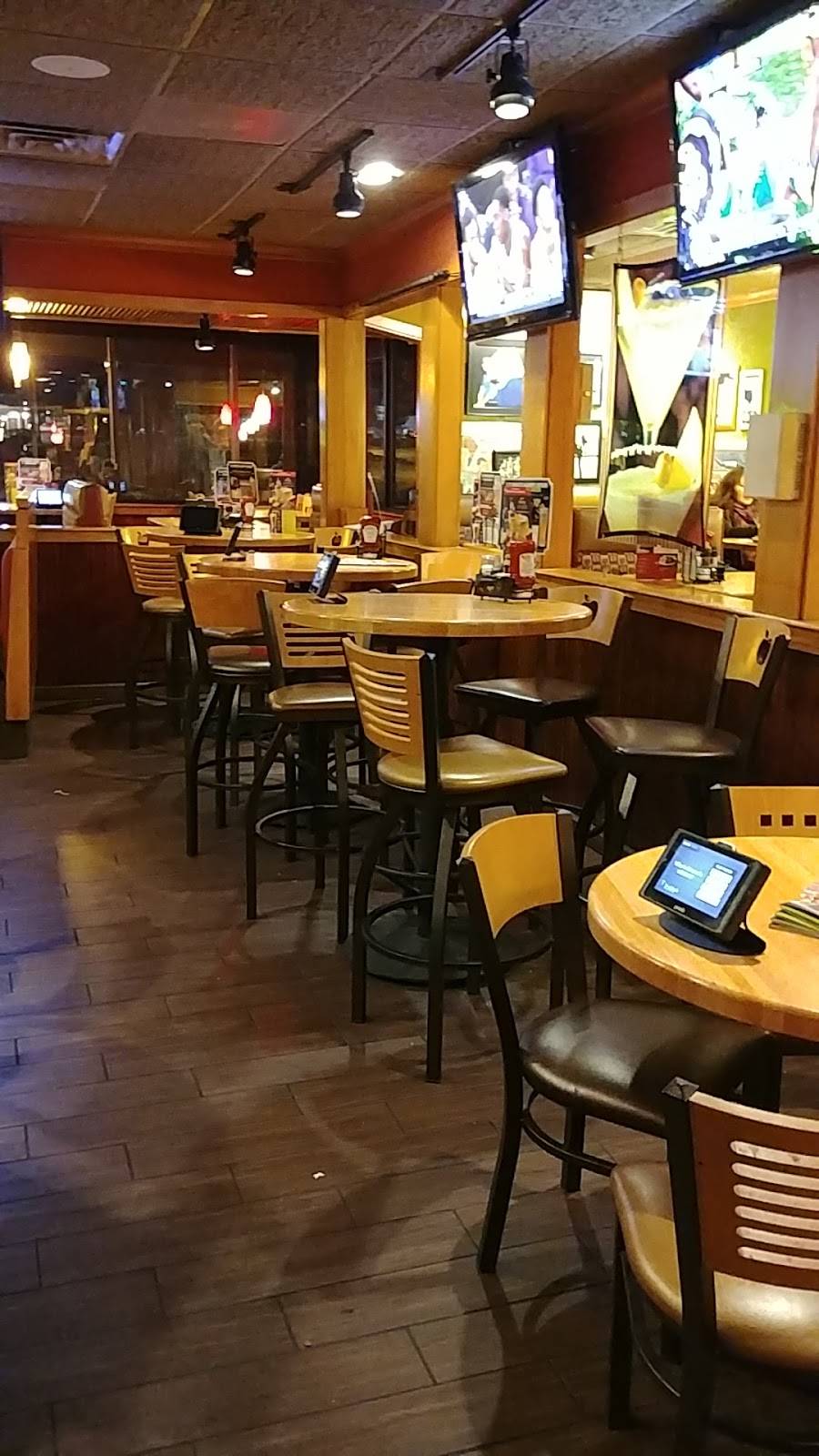 Applebees Grill + Bar | restaurant | 10823 Hull Street Rd, Midlothian, VA 23112, USA | 8042763855 OR +1 804-276-3855