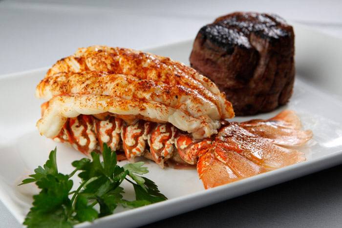 Blackstone Steakhouse | restaurant | 10 Pinelawn Rd, Melville, NY 11747, USA | 6312717780 OR +1 631-271-7780