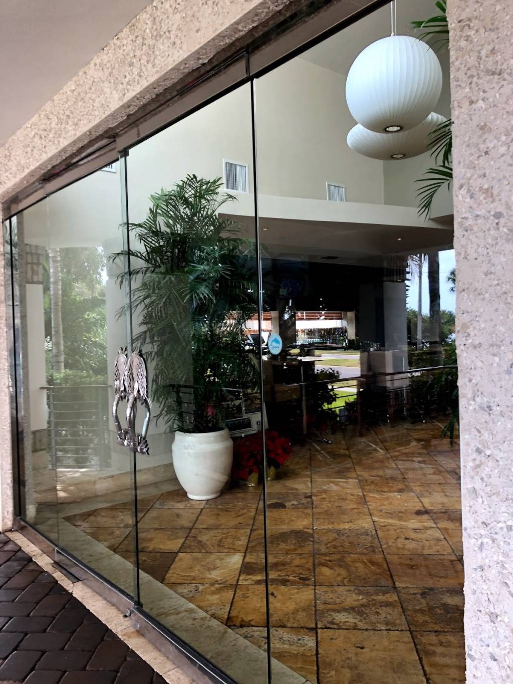 Island Way Grill | restaurant | 20 Island Way, Clearwater, FL 33767, USA | 7274616617 OR +1 727-461-6617