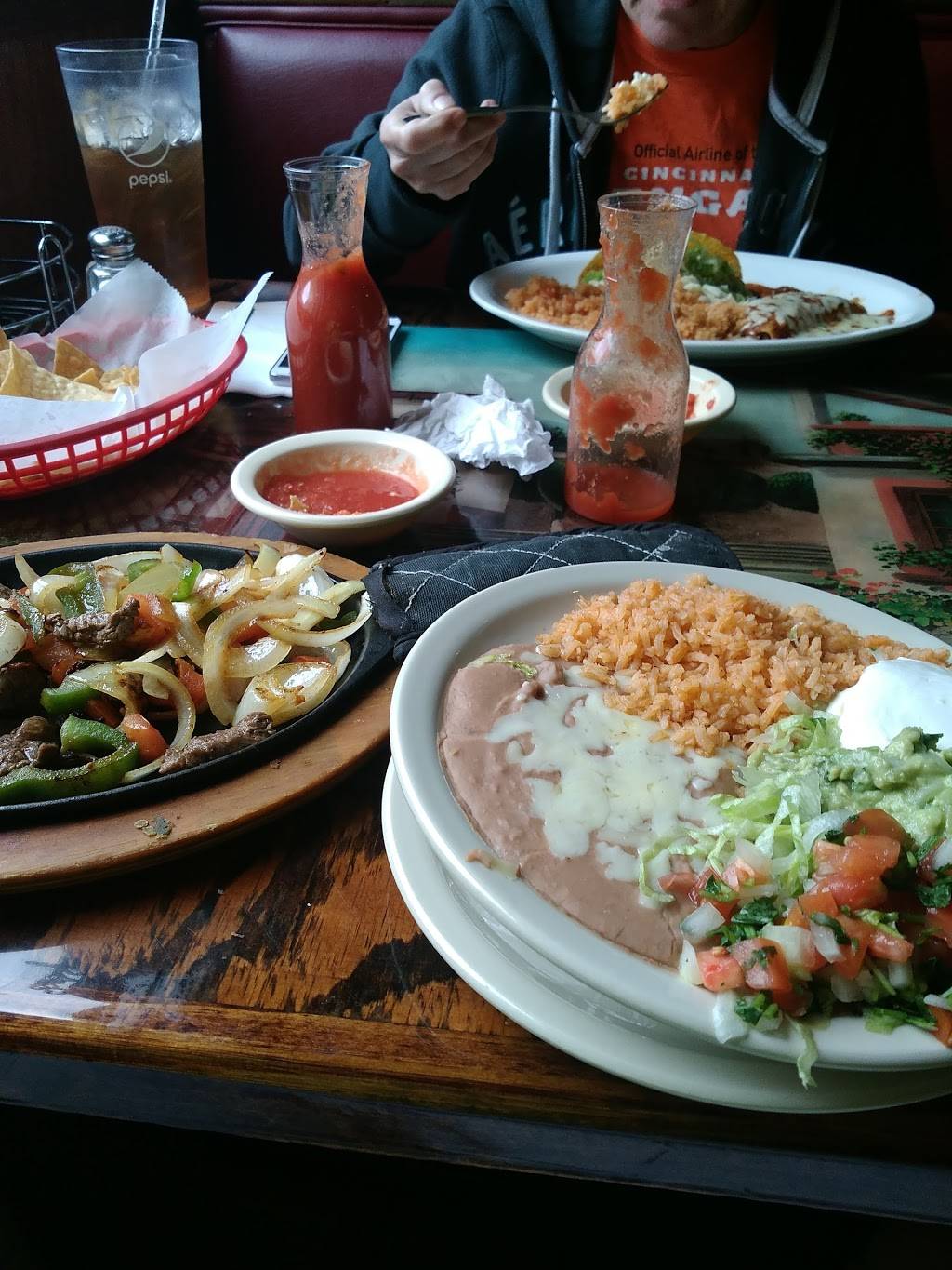 Los Panchos Mexican Restaurant | restaurant | 8598 Colerain Ave, Cincinnati, OH 45251, USA | 5139233400 OR +1 513-923-3400