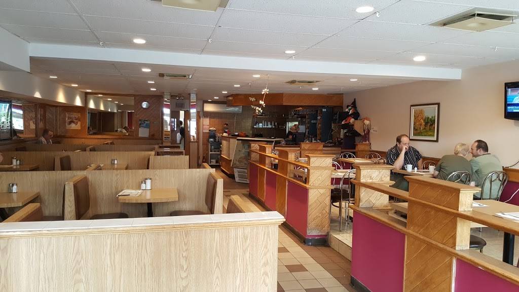 Restaurant Grillade Suny | restaurant | 2563 Rue Ontario E, Montréal, QC H2K 1W6, Canada | 4382883755 OR +1 438-288-3755