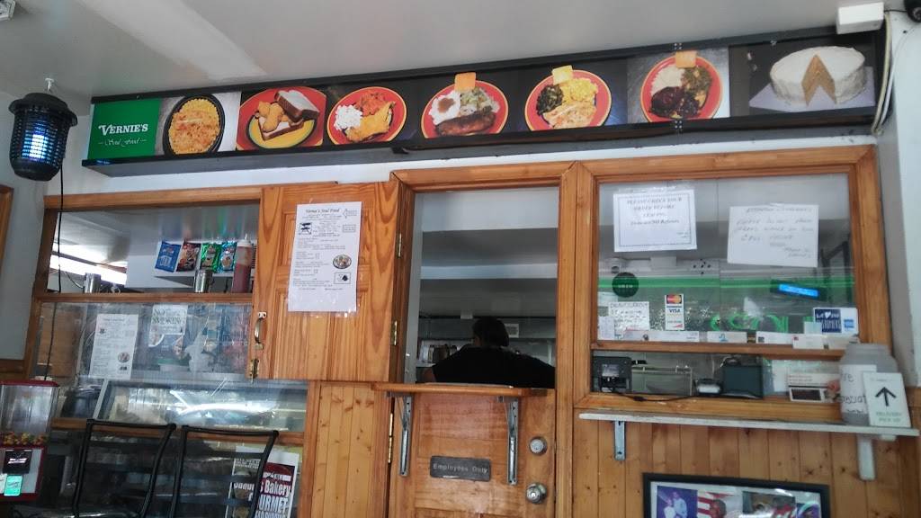 Vernies Soul Food Inc | meal takeaway | 1800 W Eleanor St, Philadelphia, PA 19141, USA | 2154573805 OR +1 215-457-3805