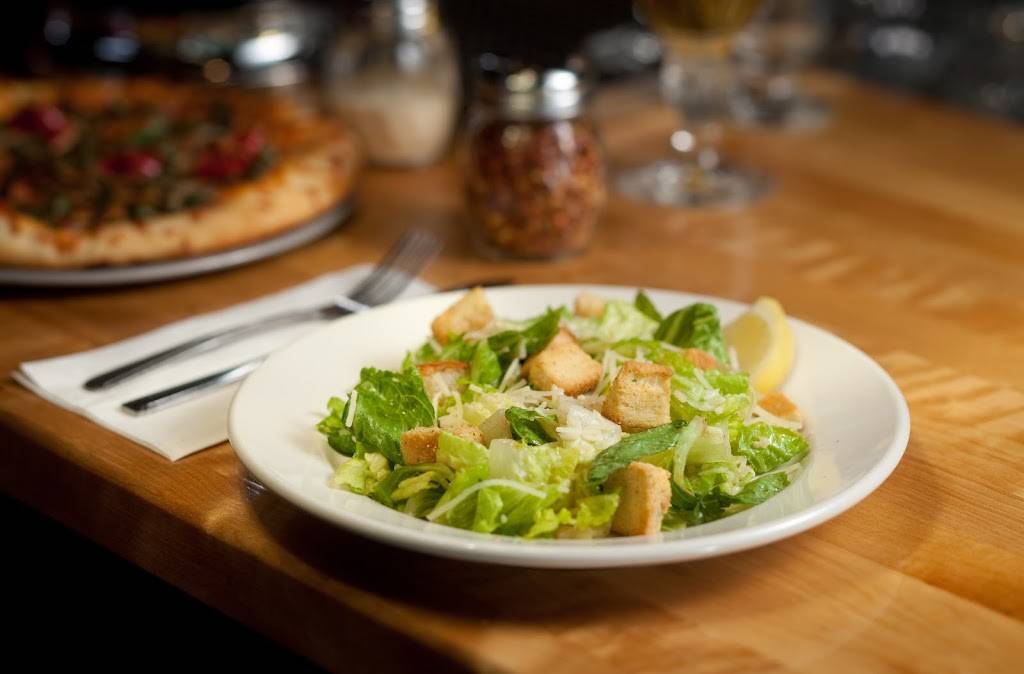 Zeeks Pizza | meal delivery | 17255 135th Ave NE Suite 1060, Woodinville, WA 98072, USA | 4258938646 OR +1 425-893-8646