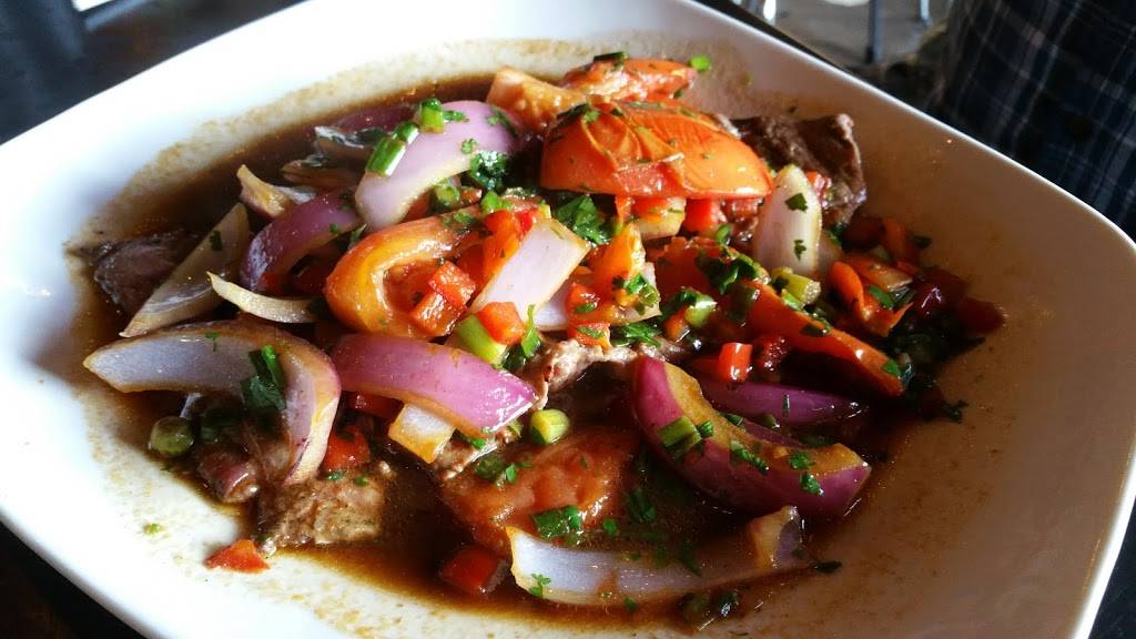 Saltao Peruvian fare | restaurant | 7741 Colony Rd, Charlotte, NC 28226, USA | 7045426165 OR +1 704-542-6165