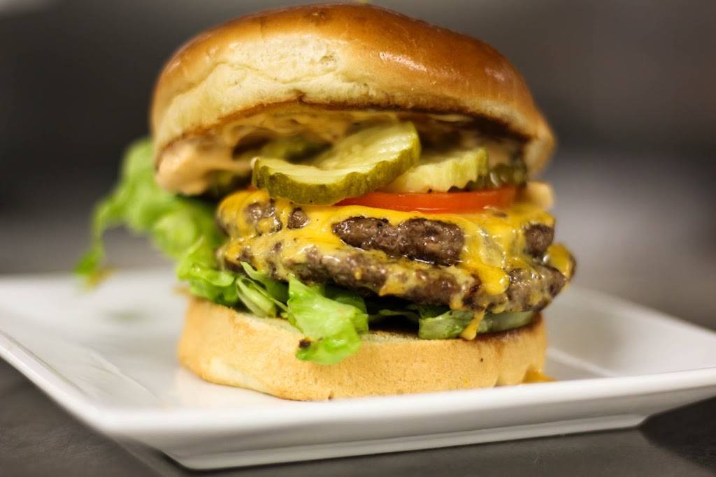 Club 27 Restaurant | restaurant | 12501 Quivira Rd, Overland Park, KS 66213, USA | 9138901614 OR +1 913-890-1614