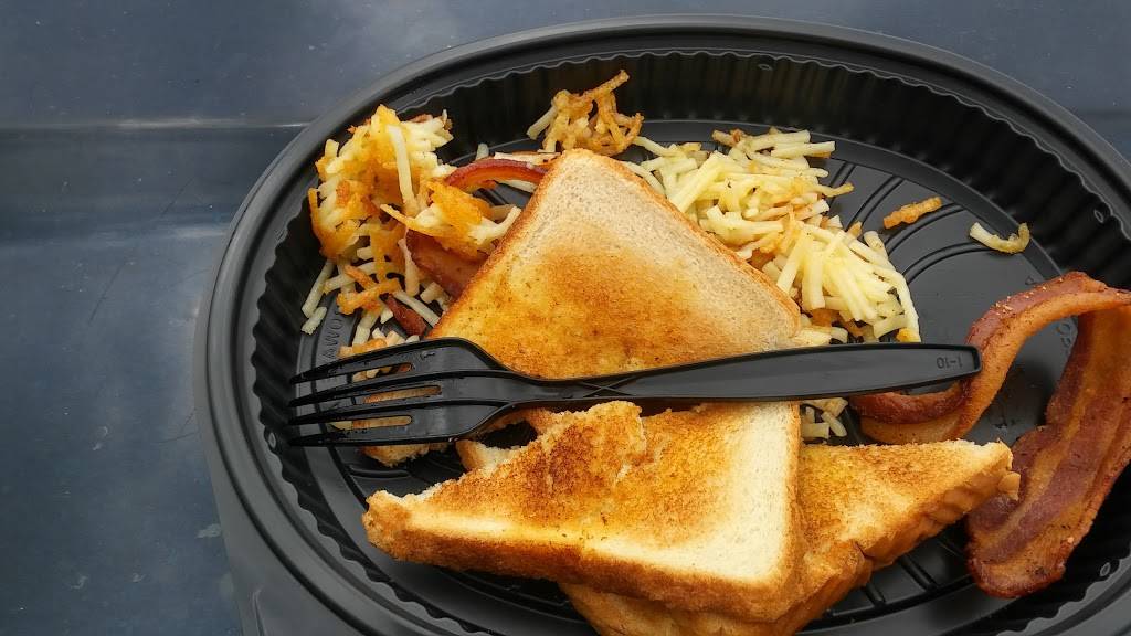 Waffle House | meal takeaway | 800 W Hwy 114 Bypass, Roanoke, TX 76262, USA | 8174906527 OR +1 817-490-6527