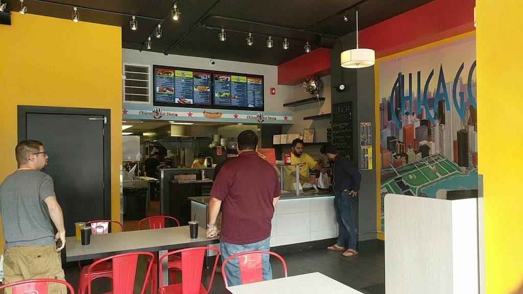Chicago Hot Dog & Co. | restaurant | 1009 Davis St, Evanston, IL 60201, USA | 8478688569 OR +1 847-868-8569