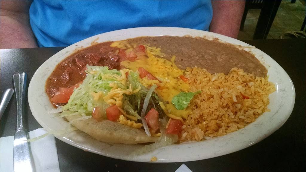 El Queretano Mexican Restaurant | restaurant | 650 FM78, Cibolo, TX 78108, USA | 2105662000 OR +1 210-566-2000