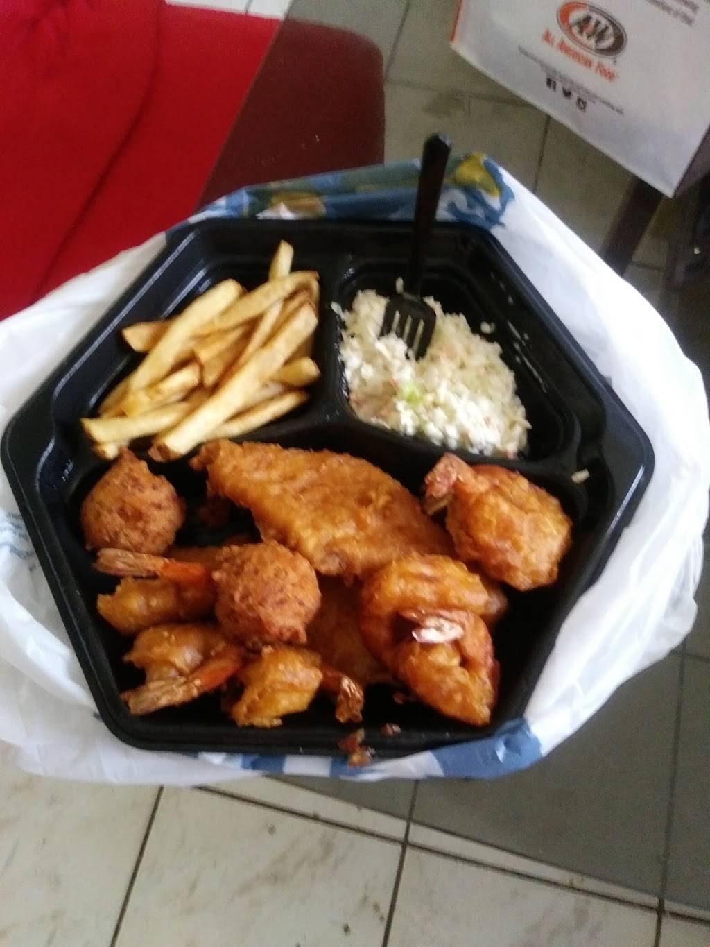 A&W | restaurant | 10270 North Fwy, Houston, TX 77037, USA | 2816686015 OR +1 281-668-6015