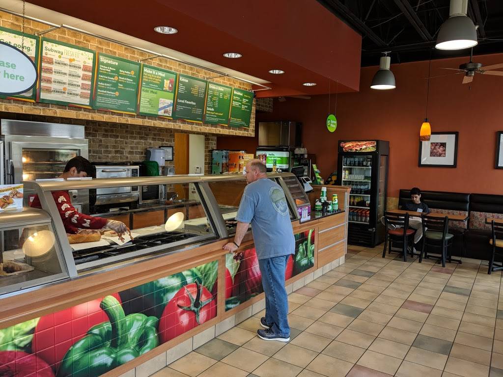 Subway Restaurants | restaurant | Town Center, 2648 FM407 Suite 100, Bartonville, TX 76226, USA | 9404557450 OR +1 940-455-7450