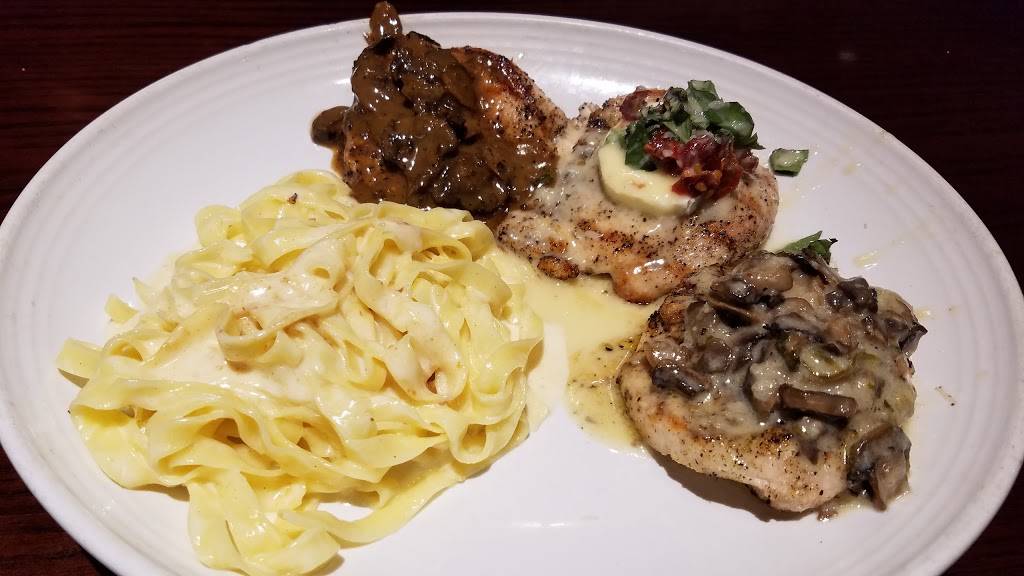 Carrabbas Italian Grill | restaurant | 1940 Stickney Point Rd, Sarasota, FL 34231, USA | 9419257407 OR +1 941-925-7407
