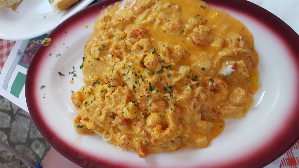 Genos Italian Restaurant | restaurant | 705 N 8th St, Monroe, LA 71201, USA | 3183255098 OR +1 318-325-5098