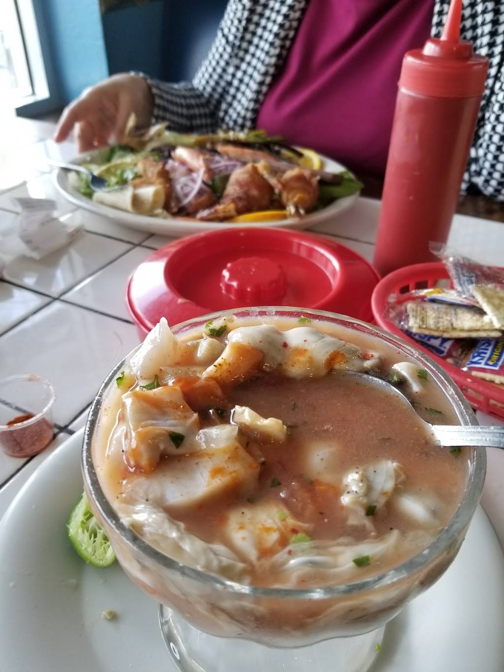 Sinaloa Restaurant | restaurant | 45 W Broadway Rd, Mesa, AZ 85210, USA | 4804640024 OR +1 480-464-0024