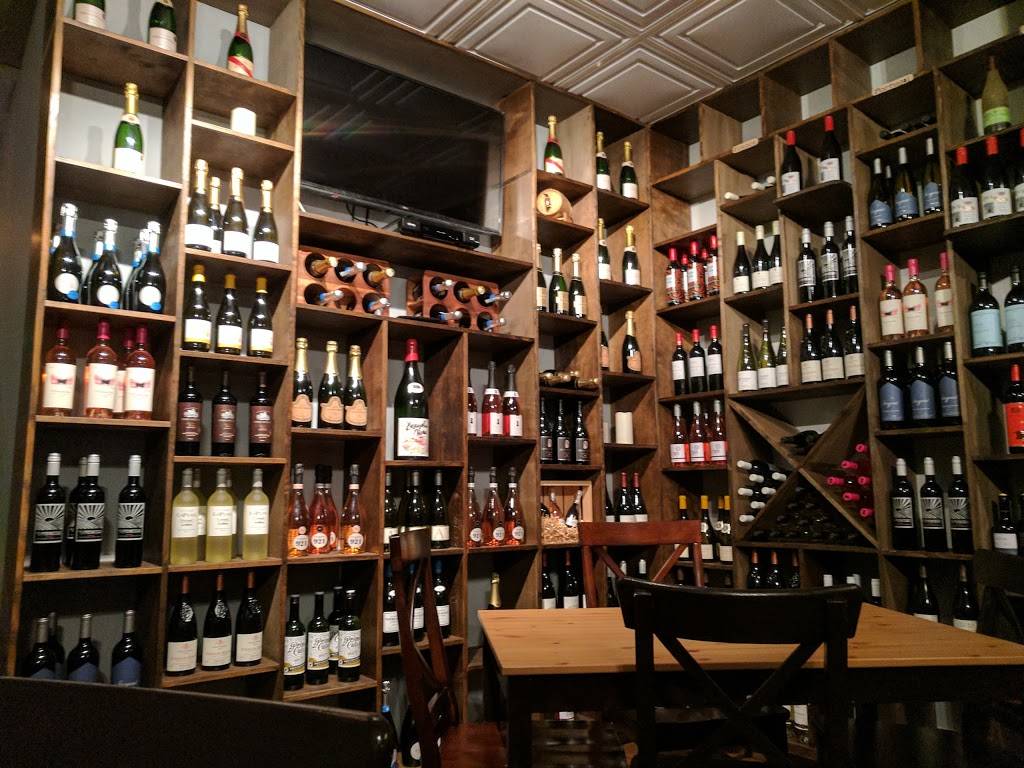 Wine & Tapas Bar | restaurant | 103 S Main St unit a, Summerville, SC 29483, USA | 8437711131 OR +1 843-771-1131