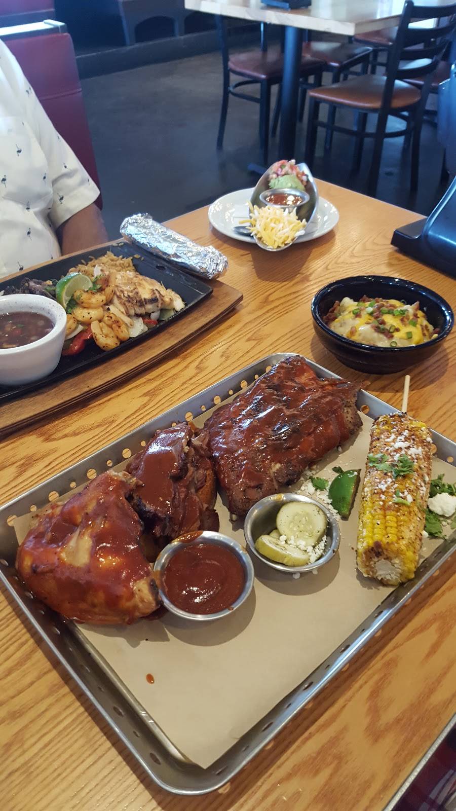 Chilis Grill & Bar | meal takeaway | 325 US-202, Flemington, NJ 08822, USA | 9087821517 OR +1 908-782-1517