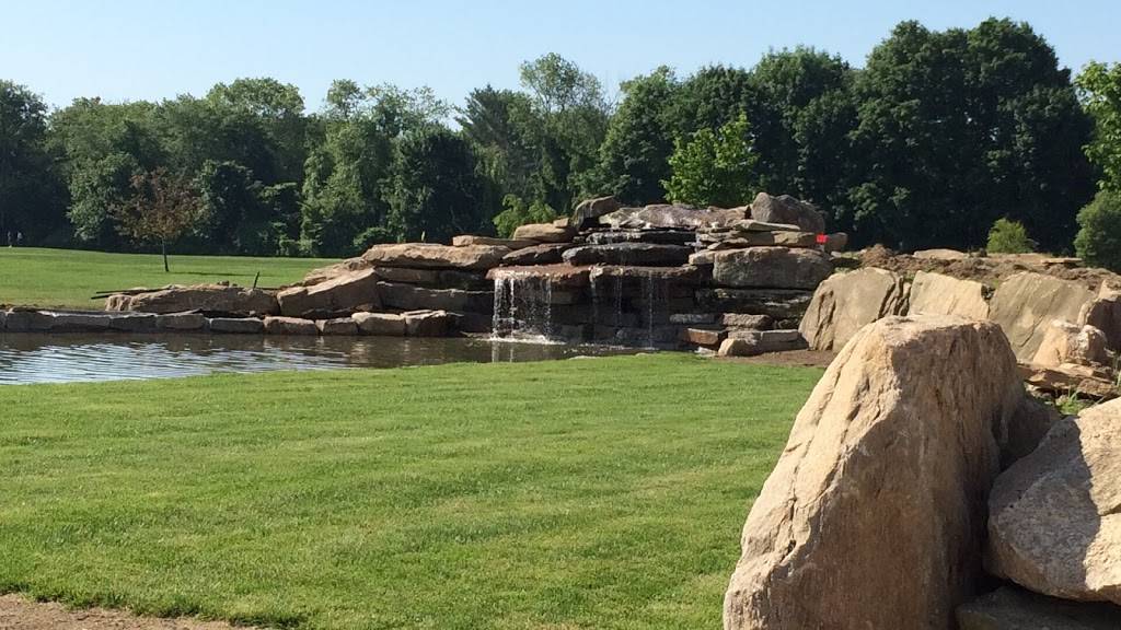 Wood River Golf and The 11th Green Restaurant and Pub | restaurant | 78 A Woodville Alton Rd, Hope Valley, RI 02832, USA | 4013640700 OR +1 401-364-0700