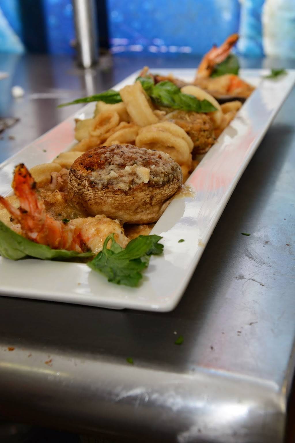 Biagios | restaurant | 8402 Cooper Ave, Ridgewood, NY 11385, USA | 7188949800 OR +1 718-894-9800