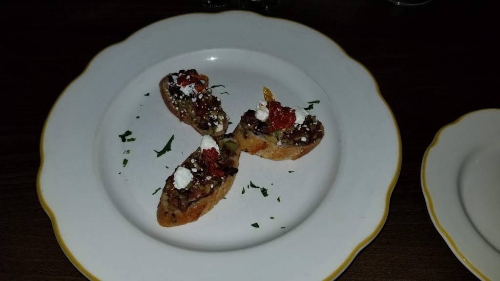 ROOST | restaurant | 1305 State St, Santa Barbara, CA 93101, USA | 8058456337 OR +1 805-845-6337