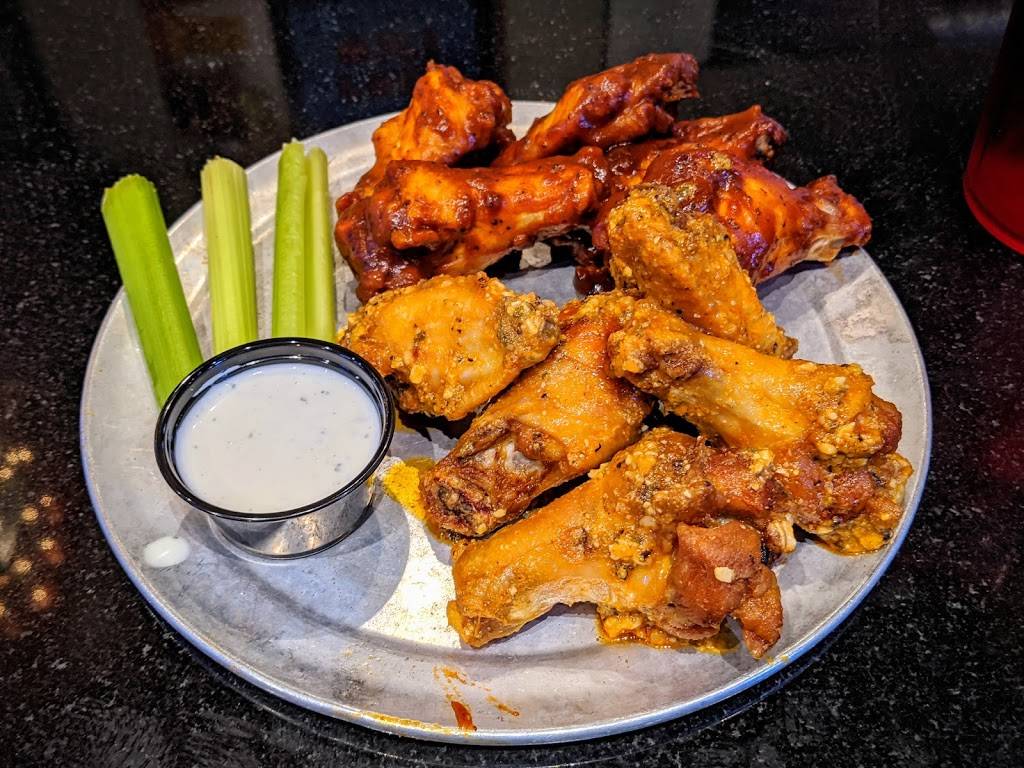 Pluckers Wing Bar | restaurant | 2222 Rio Grande St Ste D116, Austin, TX 78705, USA | 5124699464 OR +1 512-469-9464