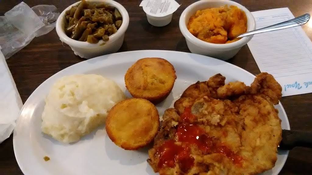 Downhome Family Restaurant | restaurant | 1780 Hwy 70 W, Camden, TN 38320, USA | 7315841989 OR +1 731-584-1989