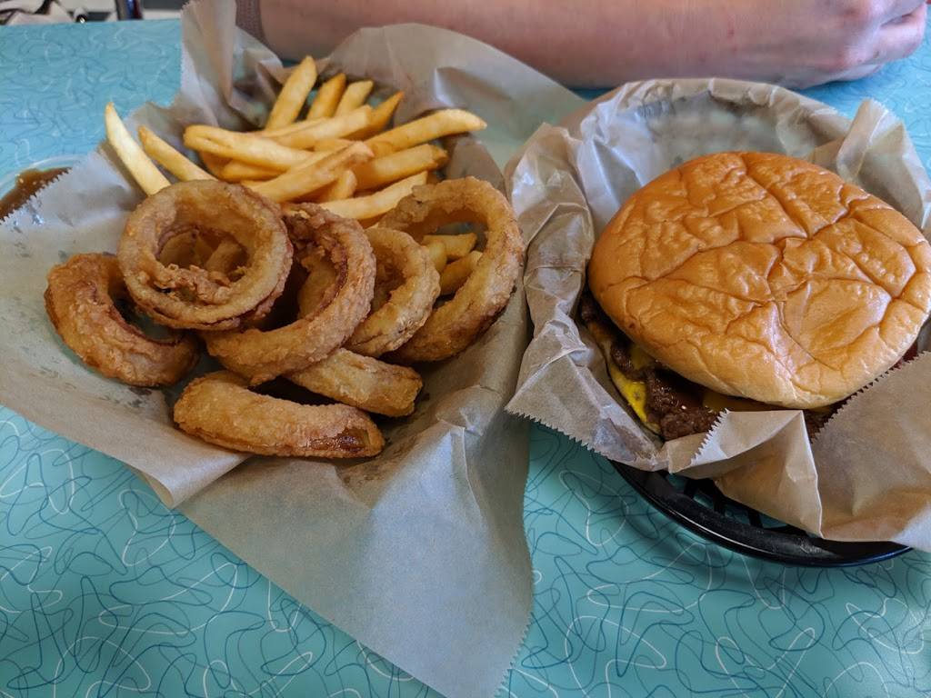 Hwy 55 Burgers Shakes & Fries | restaurant | 601 Hampton Pointe, Hillsborough, NC 27278, USA | 9197323734 OR +1 919-732-3734