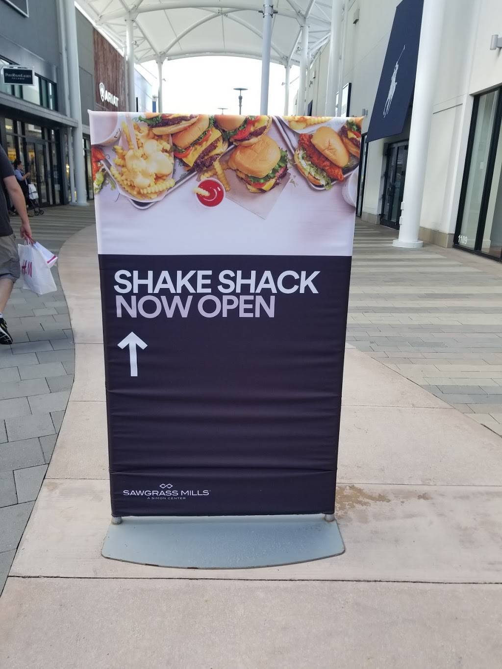 Shake Shack | restaurant | 2606 Sawgrass Mills Cir Suite 1301A, Sunrise, FL 33323, USA | 7542188812 OR +1 754-218-8812