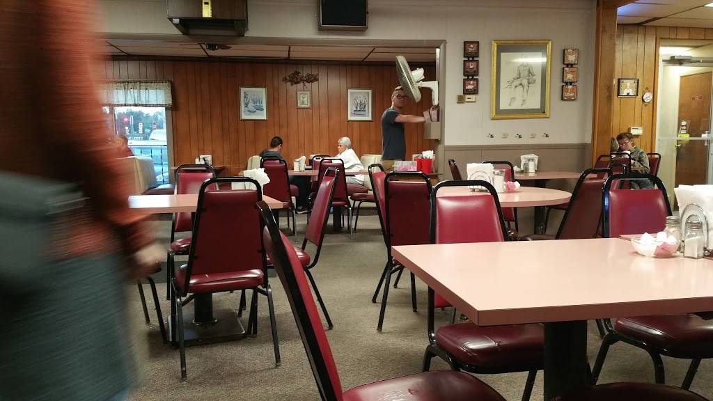 Village Restaurant | restaurant | 6014 New Hartford St, Wolcott, NY 14590, USA | 3155942036 OR +1 315-594-2036