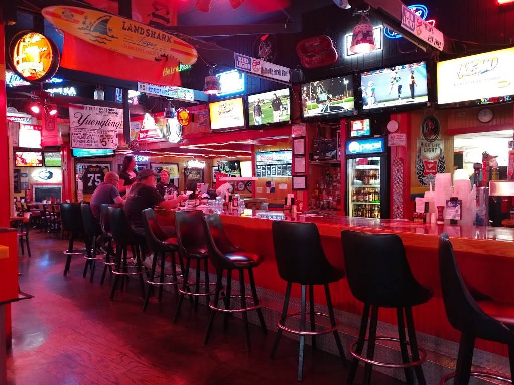 Frickers | restaurant | 1410 W Main Cross St, Findlay, OH 45840, USA | 4194239464 OR +1 419-423-9464