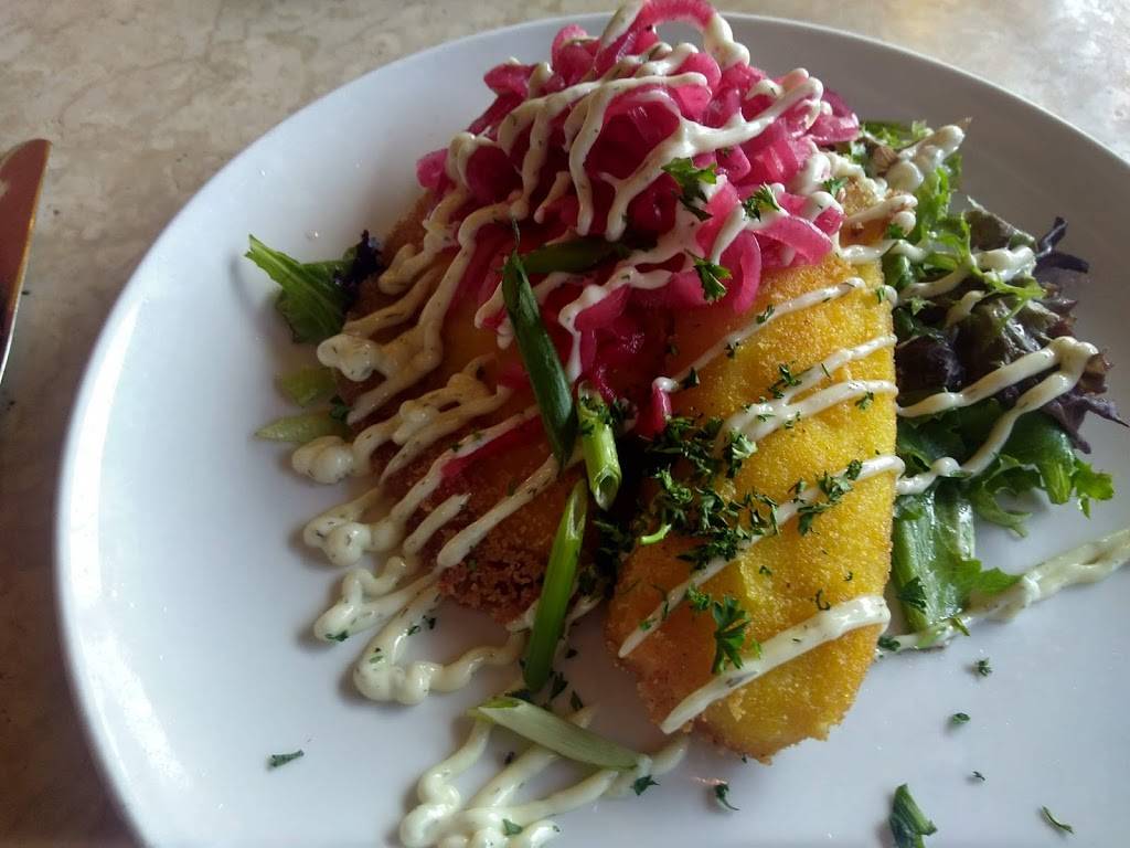 Cyranos Cafe | restaurant | 603 E Lockwood Ave, Webster Groves, MO 63119, USA | 3149633232 OR +1 314-963-3232