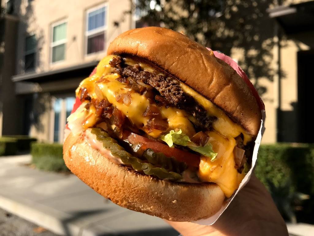 In-N-Out Burger | restaurant | 1180 S Harbor Blvd, Fullerton, CA 92832, USA | 8007861000 OR +1 800-786-1000