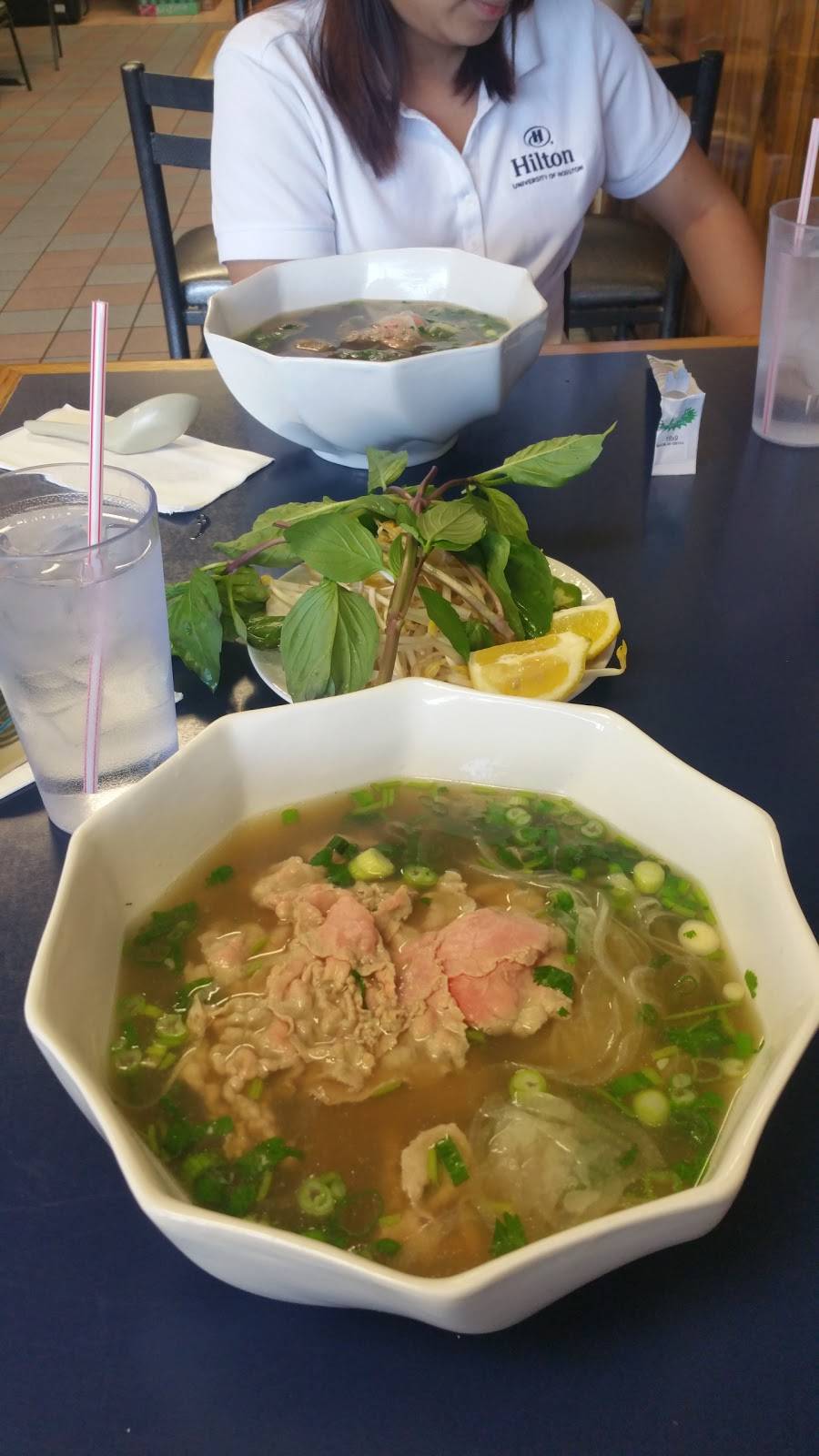 Pho Tan Mai | restaurant | 3201 S Main St, Stafford, TX 77477, USA | 8325391348 OR +1 832-539-1348