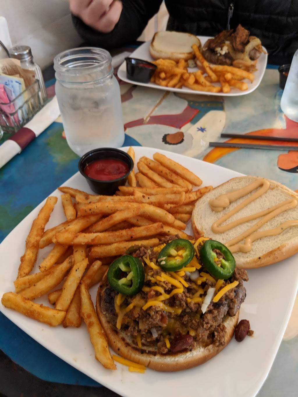 The Crimson Moon | cafe | 24 N Park St, Dahlonega, GA 30533, USA | 7068643982 OR +1 706-864-3982