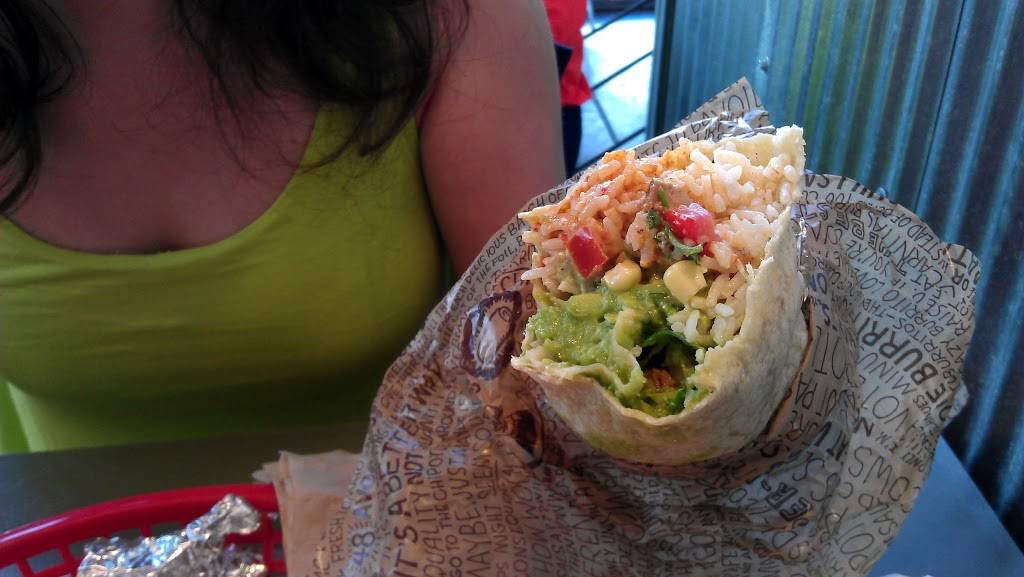 Chipotle Mexican Grill | restaurant | 3409 E Foothill Blvd, Pasadena, CA 91107, USA | 6263516017 OR +1 626-351-6017