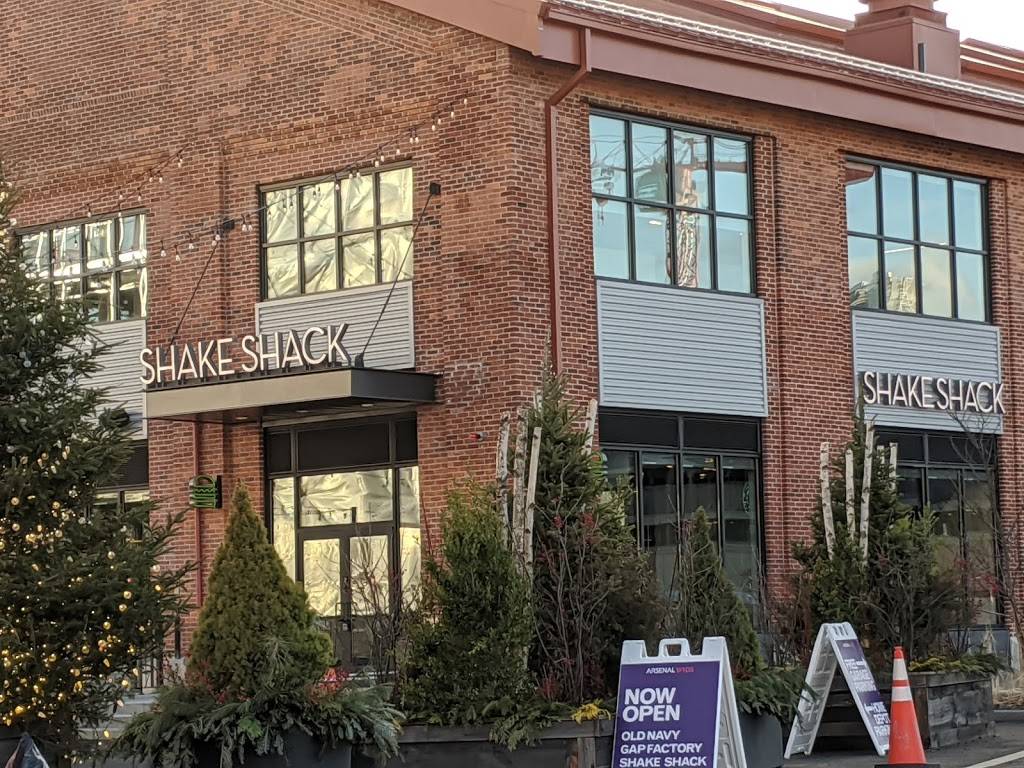 Shake Shack | restaurant | 106 Arsenal Yards Blvd, Watertown, MA 02472, USA | 6175054716 OR +1 617-505-4716