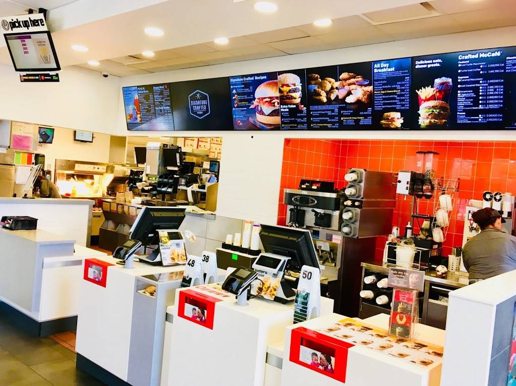 McDonalds | cafe | 787 S Washington Blvd, Sarasota, FL 34236, USA | 9413653030 OR +1 941-365-3030