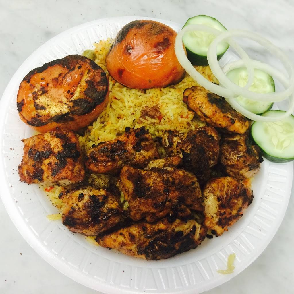 Crown fried chicken & pizza | restaurant | 830 Broad St, Central Falls, RI 02863, USA | 4017253592 OR +1 401-725-3592