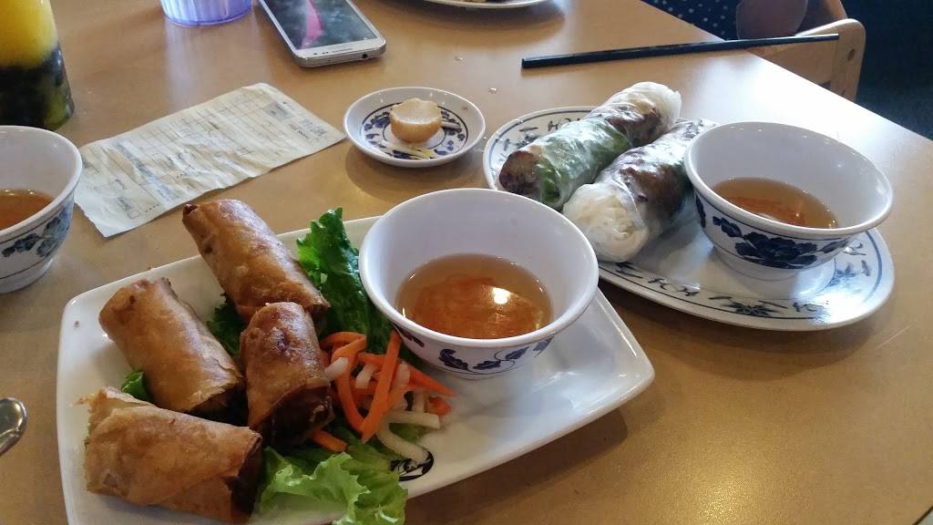 Pho Hung Restaurant | restaurant | 4125 E Belknap St #107, Haltom City, TX 76111, USA | 8178319888 OR +1 817-831-9888