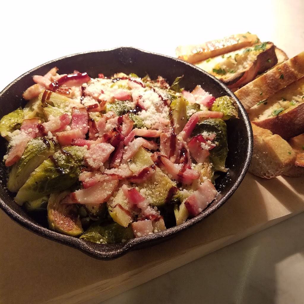 The Connection Pizza & Bar | restaurant | 1100 S Lamar Blvd Suite 2140, Austin, TX 78704, USA | 5122849867 OR +1 512-284-9867