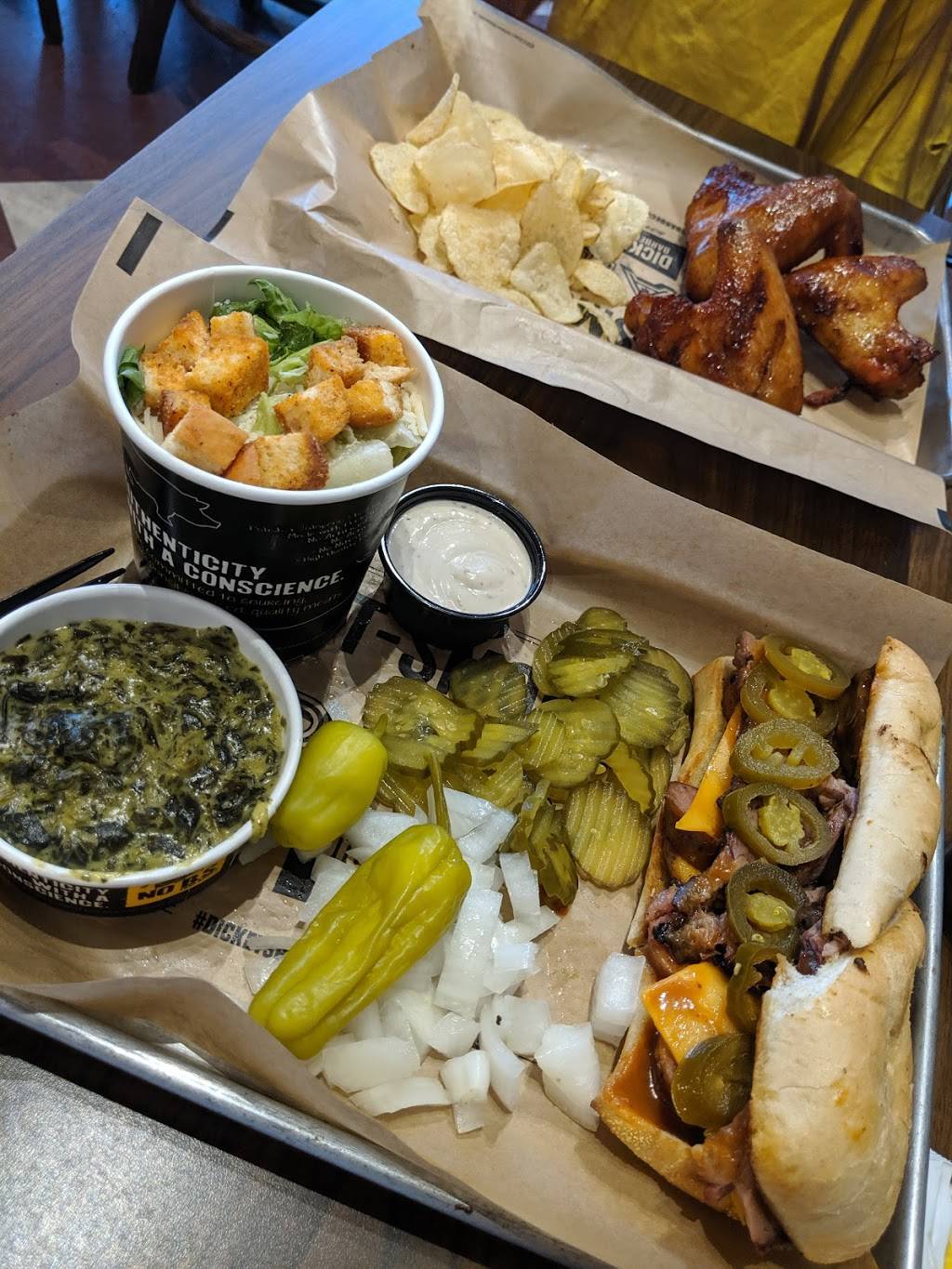 Dickeys Barbecue Pit | restaurant | 4204 W Green Acres Rd Ste 140, Rogers, AR 72758, USA | 4793724626 OR +1 479-372-4626