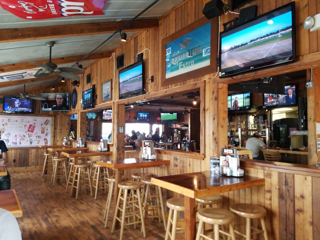 Hooters | restaurant | 125 N Sykes Creek Pkwy, Merritt Island, FL 32953, USA | 3214490752 OR +1 321-449-0752