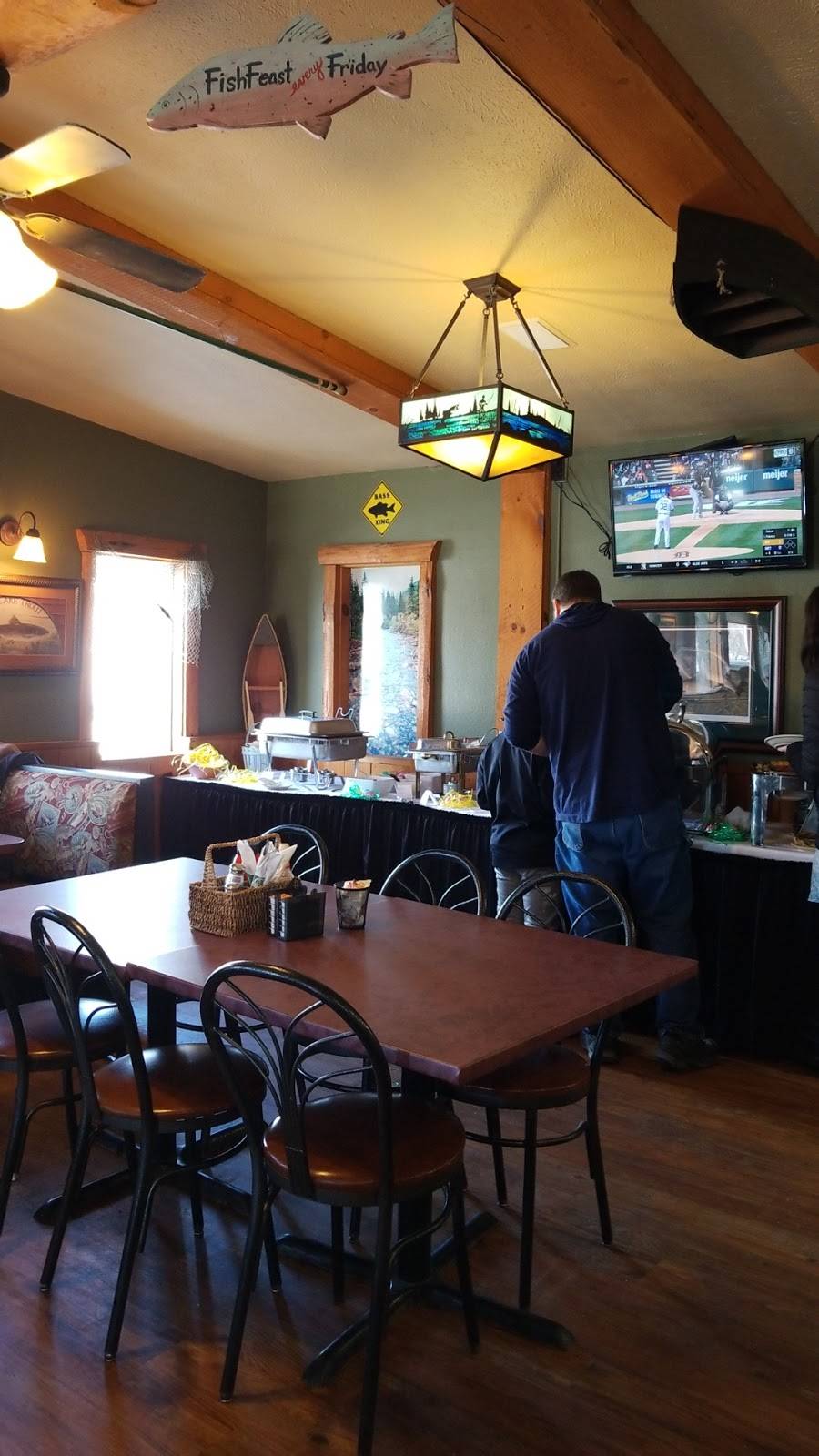 Trout Town Tavern & Eatery | restaurant | 306 Elm St, Kalkaska, MI 49646, USA | 2312582701 OR +1 231-258-2701