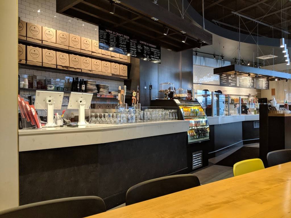 Fiazza Fresh Fired | restaurant | 205 Richmond Rd, Ottawa, ON K1Z 6W4, Canada | 6137252222 OR +1 613-725-2222