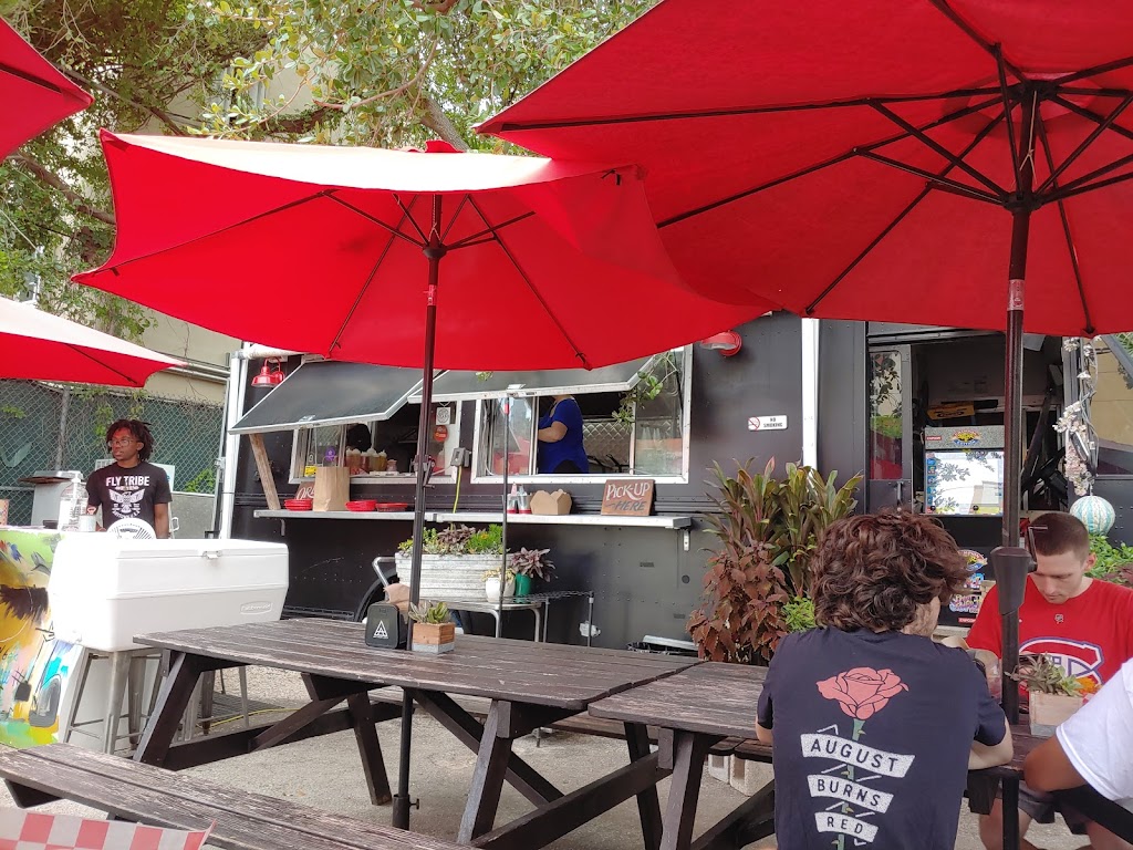 Atlas Meat-Free Deli | restaurant | 98 NE 79th St, Miami, FL 33138, USA | 3053236661 OR +1 305-323-6661