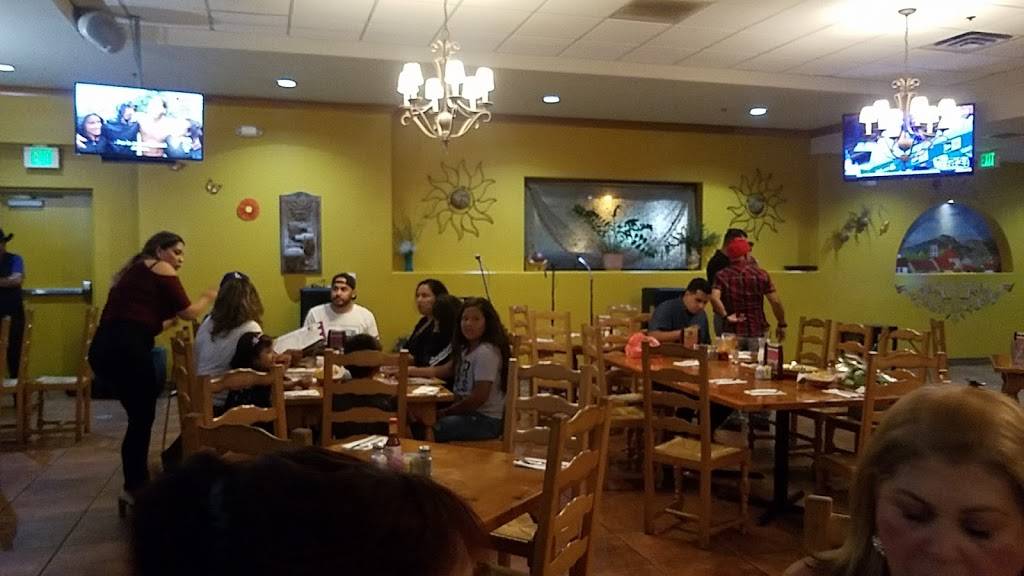 La Feria | restaurant | 10903 S Inglewood Ave, Lennox, CA 90304, USA | 3106737475 OR +1 310-673-7475